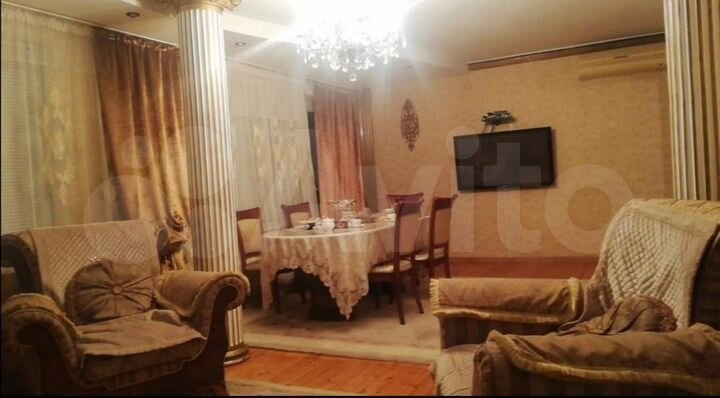 4-к. квартира, 108 м², 3/5 эт.