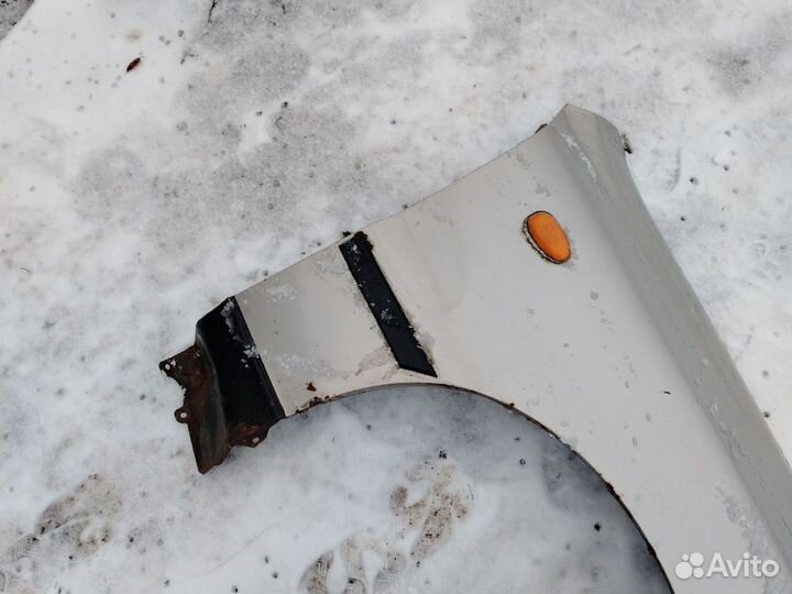 Крыло переднее правое Zaz sens lanos