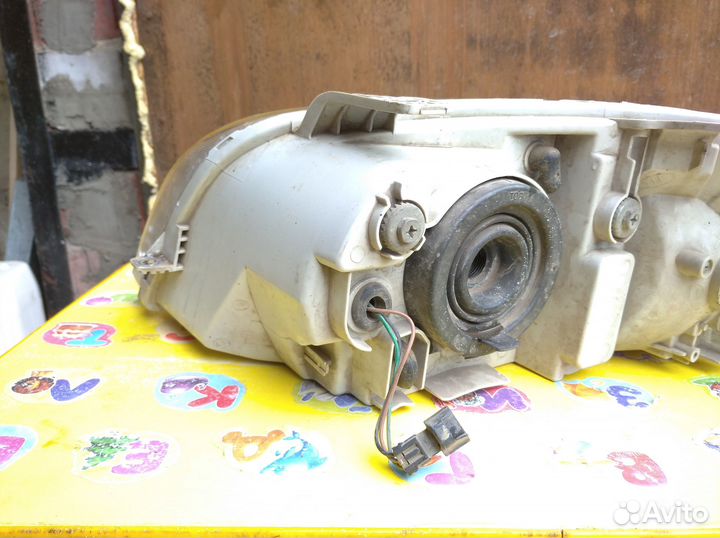 Фара передняя правая Шевроле Авео т250 седан