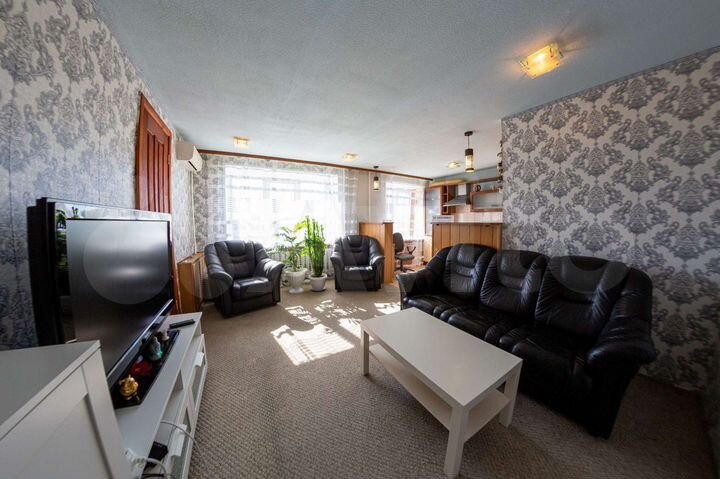 2-к. квартира, 42 м², 9/9 эт.