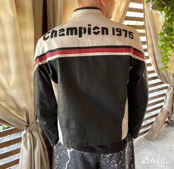 Мотокуртка кожаная