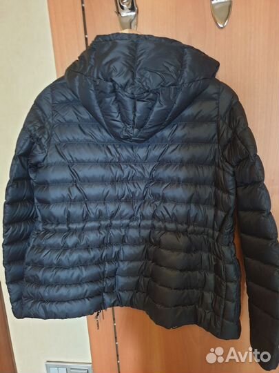 Пуховик легкий Moncler