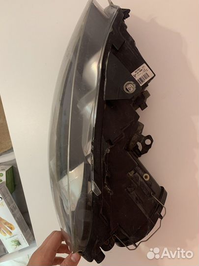 Передние фары Volkswagen Golf Mk6 2010