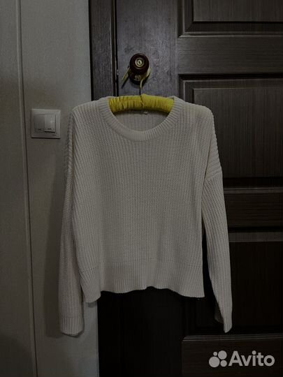 Свитер