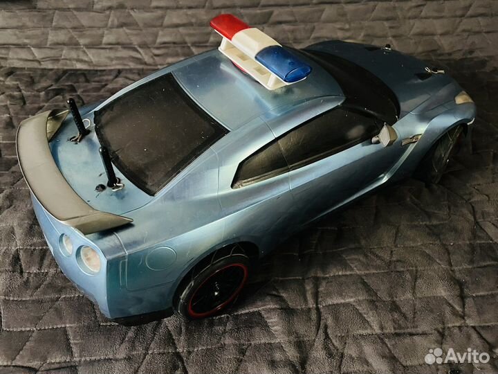 Автомобиль на р/у