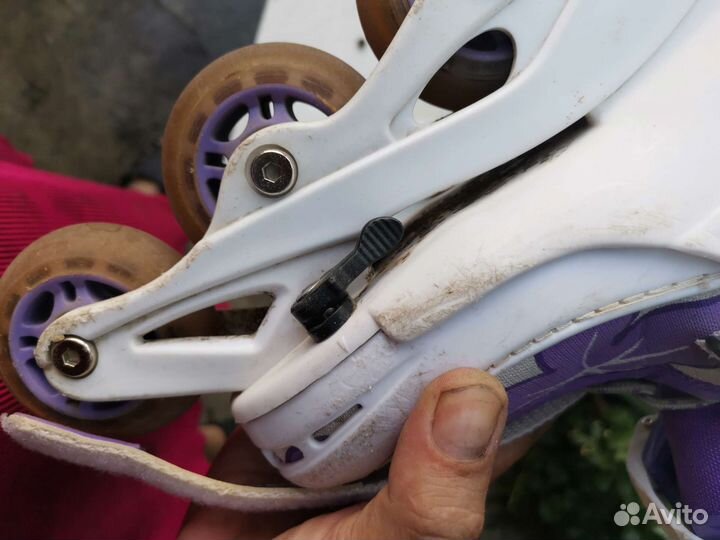 Роликовые коньки