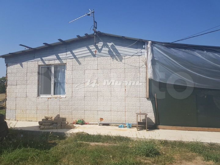 Дом 63,7 м² на участке 10 сот.