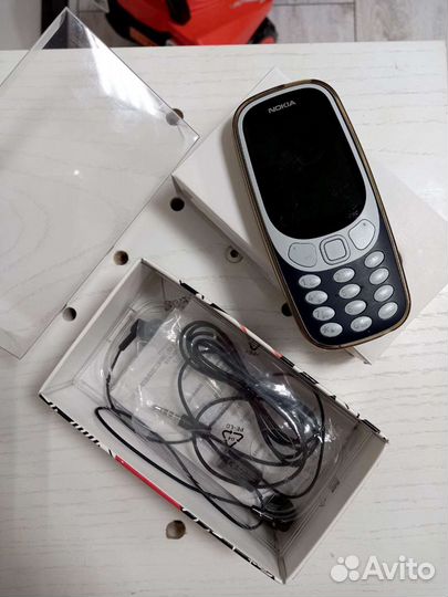 Nokia 3100