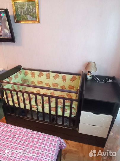 Детская кроватка трансформер с маятником