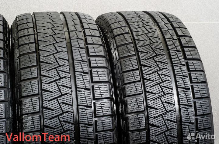 Pirelli Ice Asimmetrico Plus 225/45 R18 95Q