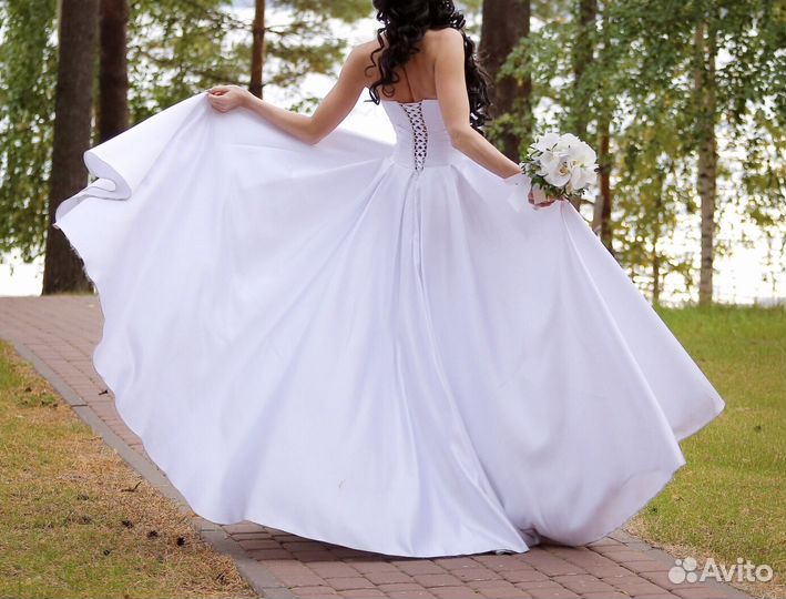 Платье свадебное