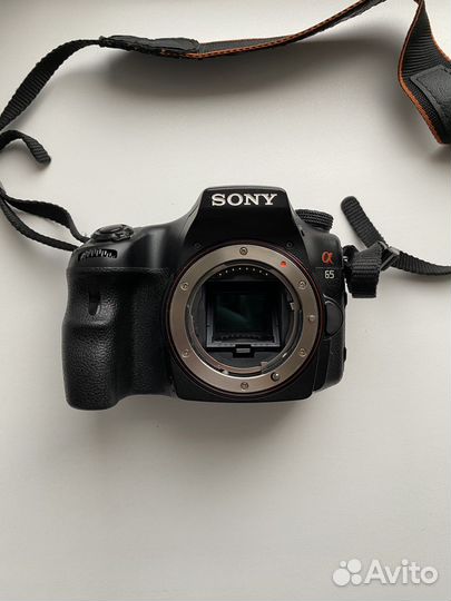 Цифровой фотоаппарат Sony Alpha SLT-A65