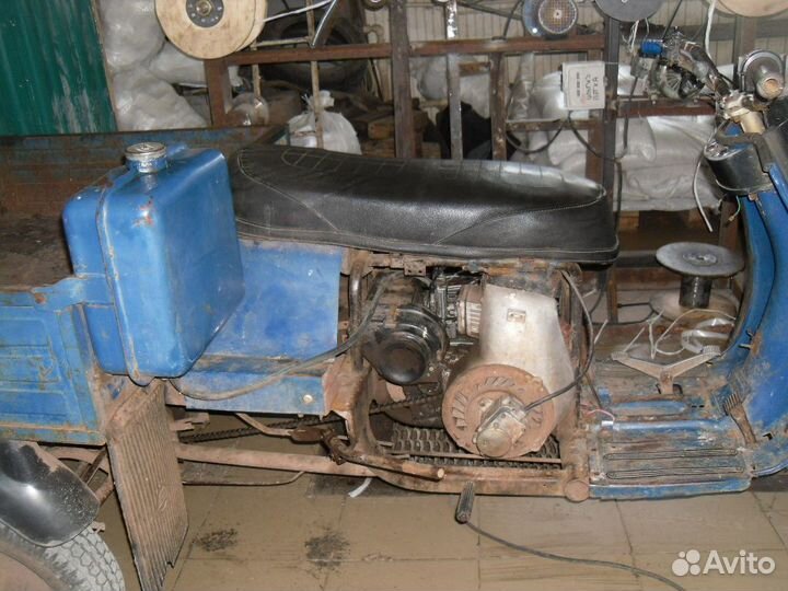 Маторолер муравей