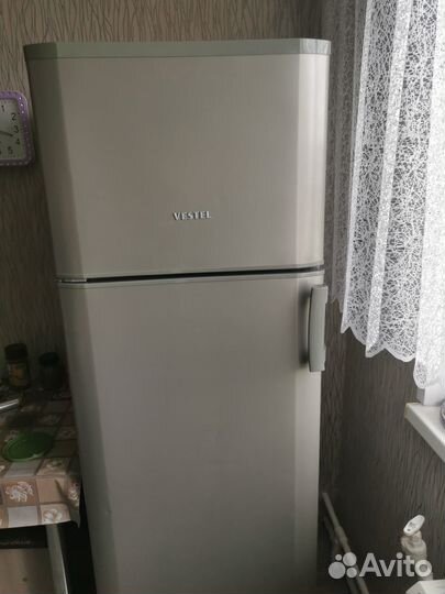 Холодильник Vestel WSN 345 бу