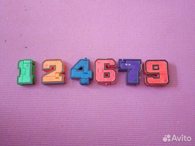 Коллекционные цифры-роботы