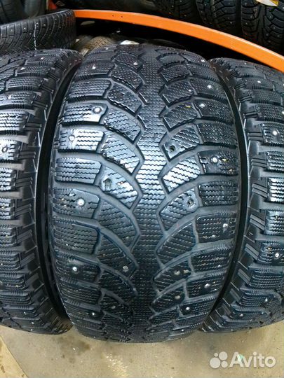 Bridgestone Blizzak Spike-01 225/60 R17