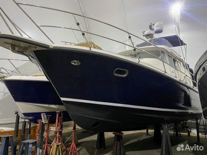 Моторная яхта Nimbus 380 Commander