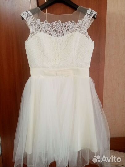 Платье на выпускной пышное короткое