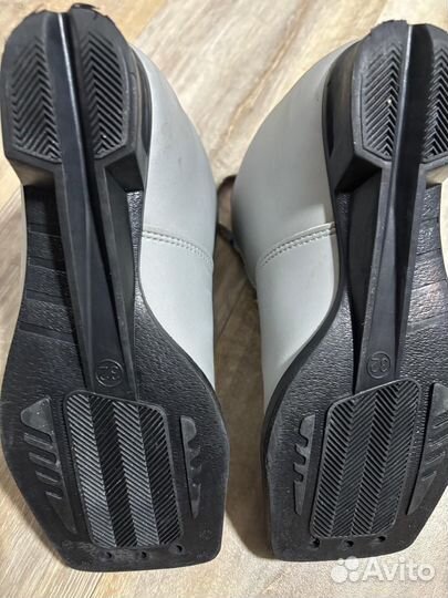 Лыжи беговые детские 140 с ботинками 32