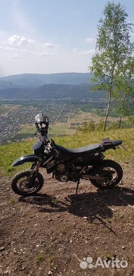 Продам мотард drz 400 sm