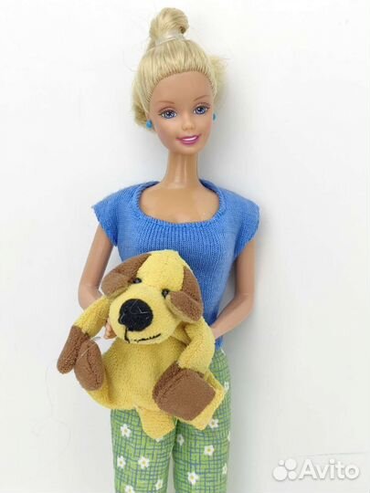 Pet Lovin Barbie 1998