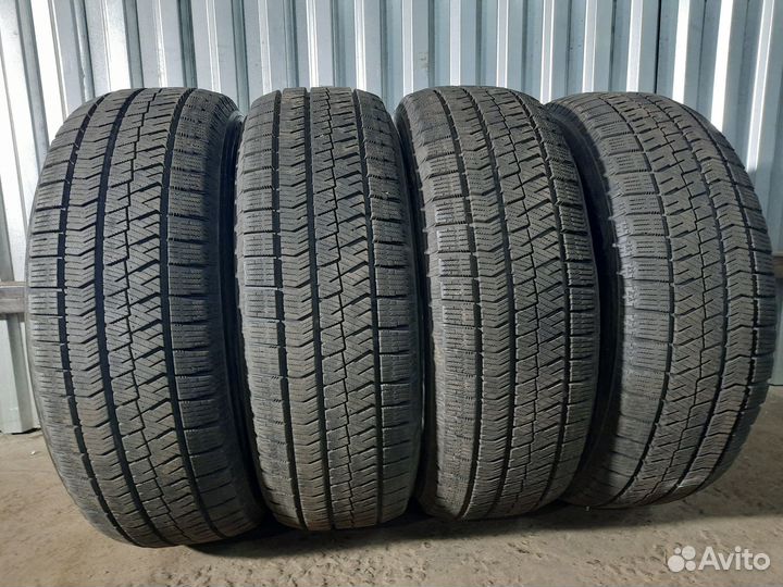 Bridgestone Blizzak VRX2 195/65 R15