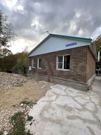 Дом 56 м² на участке 6 сот.