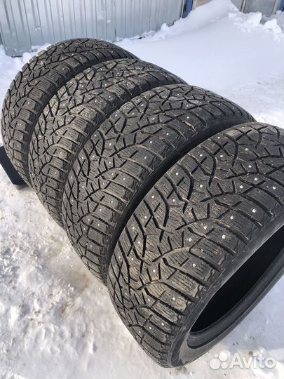 Bridgestone Blizzak Spike-02 255/50 R20
