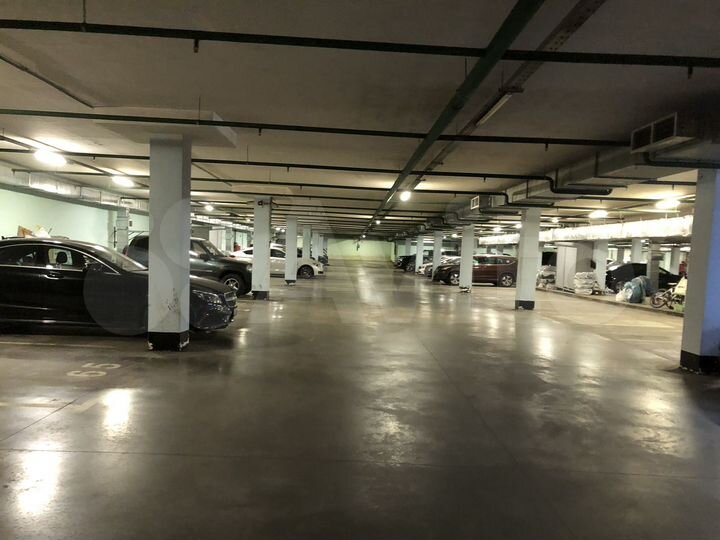 Машиноместо, 14 м²