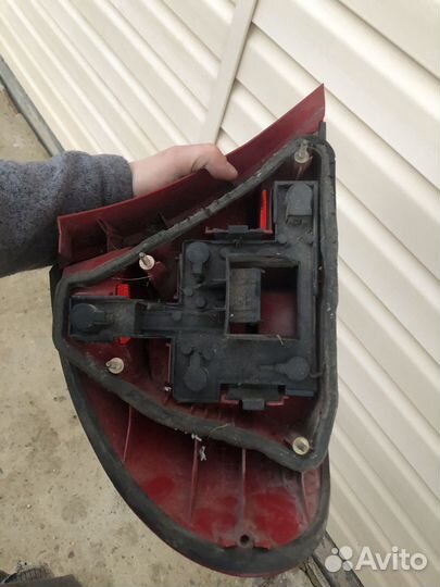 Задний фонарь ford mondeo 2