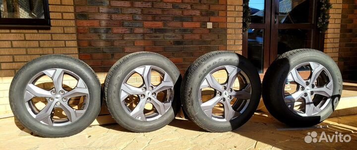 R18 Goodyear Eagle Touring 225/60, PCD 5x108 DIA 70.3