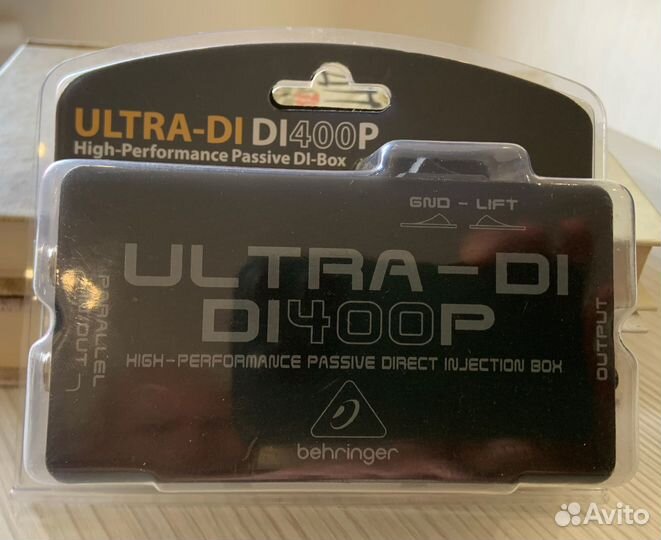 DI-box Behringer Ultra DI400P