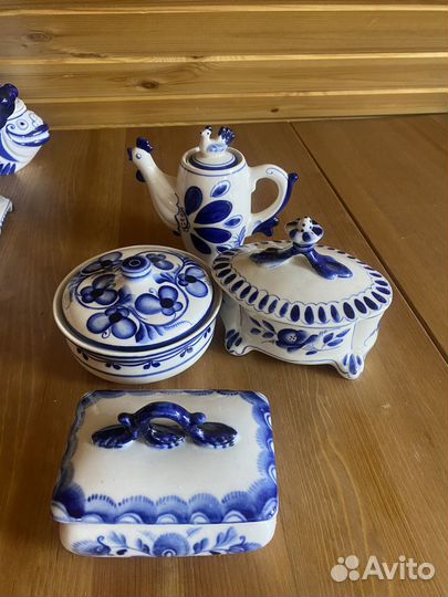 Икорница, шкатулка, масленка Гжель