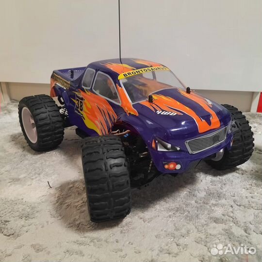 Радиоуправляемая машина (две)