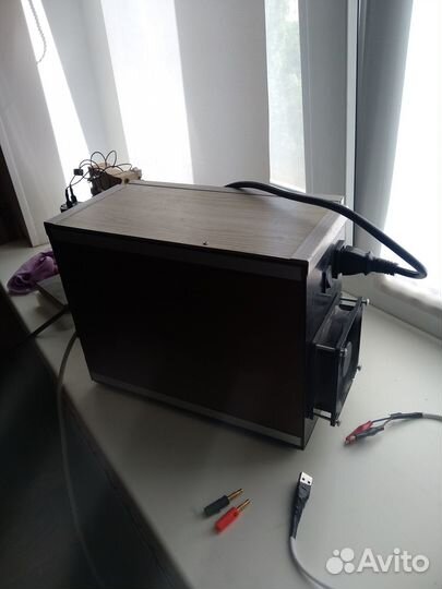 Регулируемый блок питания