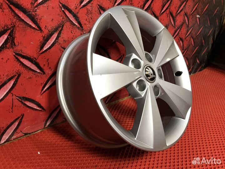 Диск R16 Skoda Octavia A7