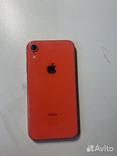 Телефон iPhone xr