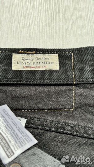 Джинсы Levi's