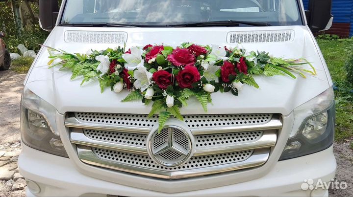 Свадебные украшения на машину