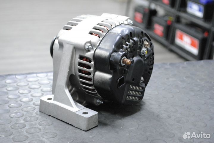Генератор Volvo S80, S60, XC70 2.0, 2.4