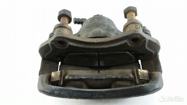 Суппорт передний левый Nissan Wingroad WFY11 2002