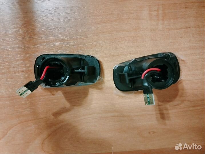 Боковые повторители поворота