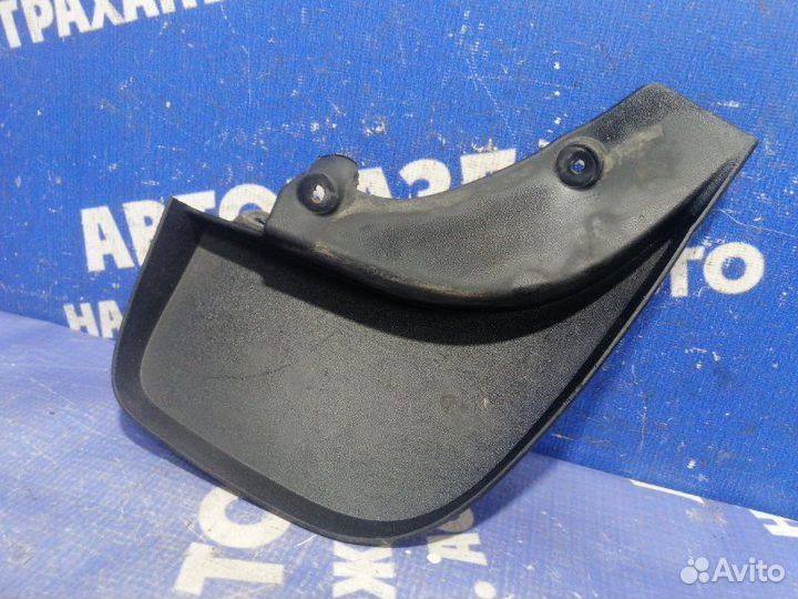 Брызговик Renault Sandero Stepway кроссовер 2018