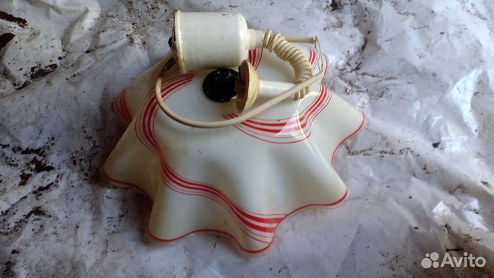 Люстра Ретро на пружине ретро и плафоны