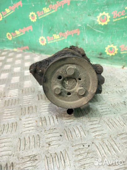 Насос гидроусилителя руля Volkswagen Golf 3