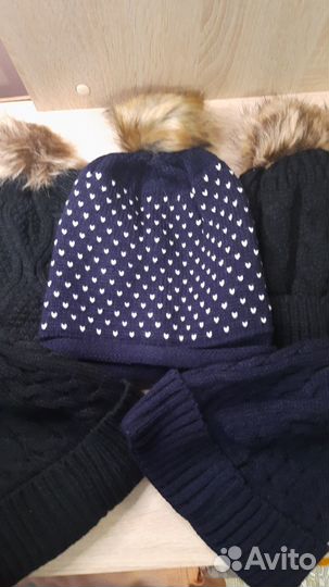 Шапки женские на меху и без