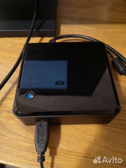 Мини компьютер Intel nuc dc3217iye