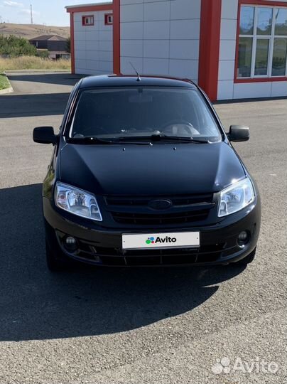 LADA Granta 1.6 AT, 2012, 200 000 км
