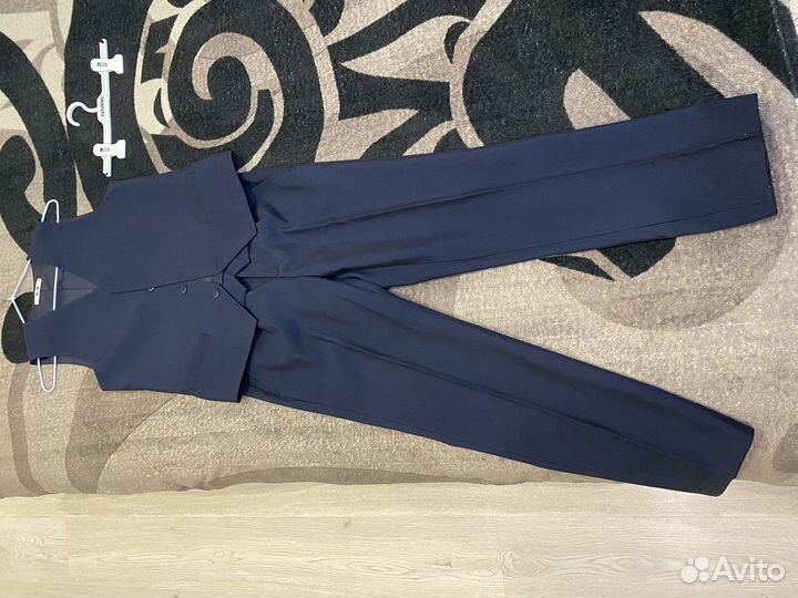 Продам школьный костюм baloven на мальчика