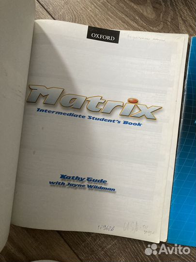 Учебник и тетрадь Oxford Matrix intermediate